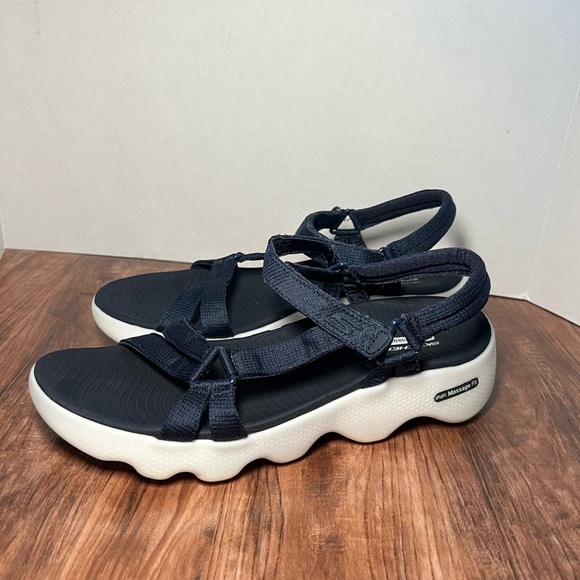 Skechers Women's Go Walk Flex Transcend Strappy Sandals Blue Size 11 - Picture 1 of 6
